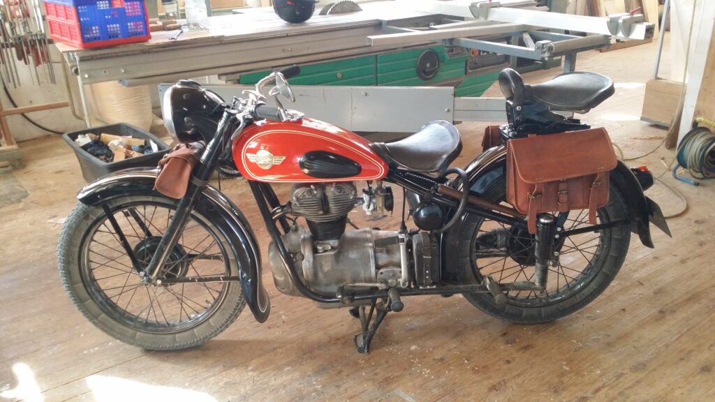 AWO Touren Ansicht von links